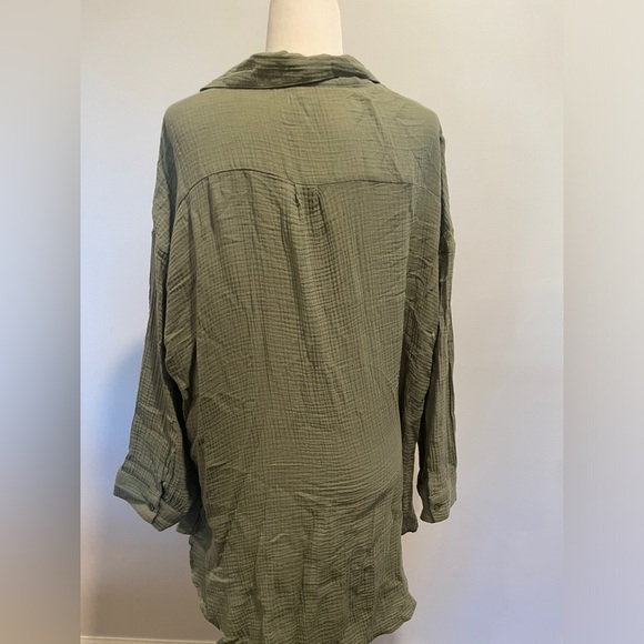 Kona Sol Oversized Gauze Button Down - Picture 4 of 5